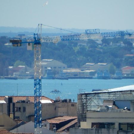 Lv Premier Apartments Anjos- Ar1 Lisbon Bagian luar foto