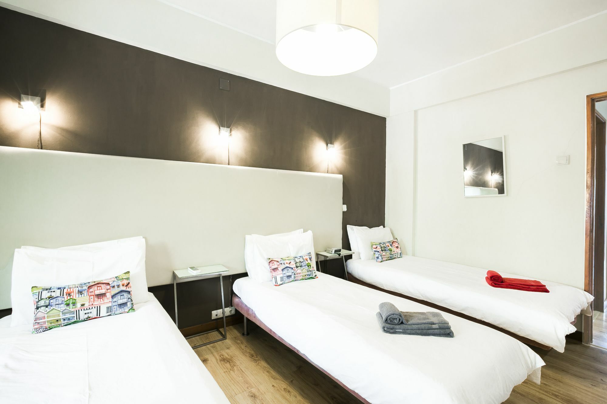 Lv Premier Apartments Anjos- Ar1 Lisbon Bagian luar foto